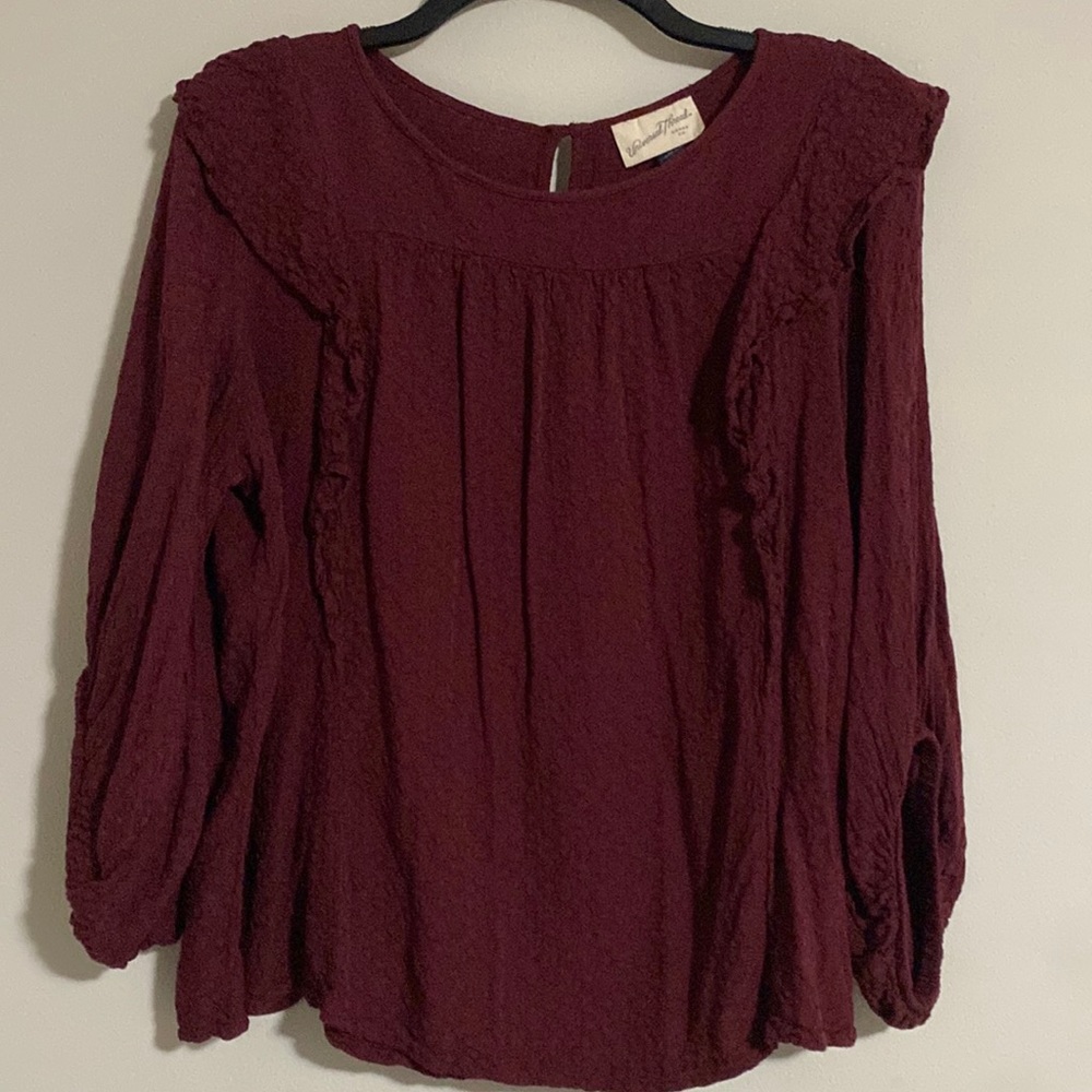 Flowy long sleeve blouse.